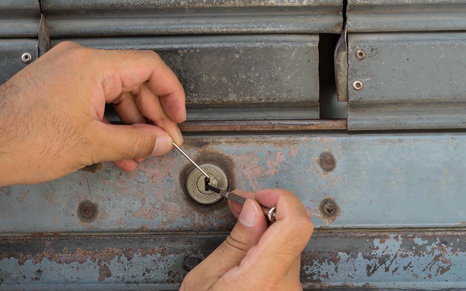 changer serrure porte fermée Paray-Vieille-Poste